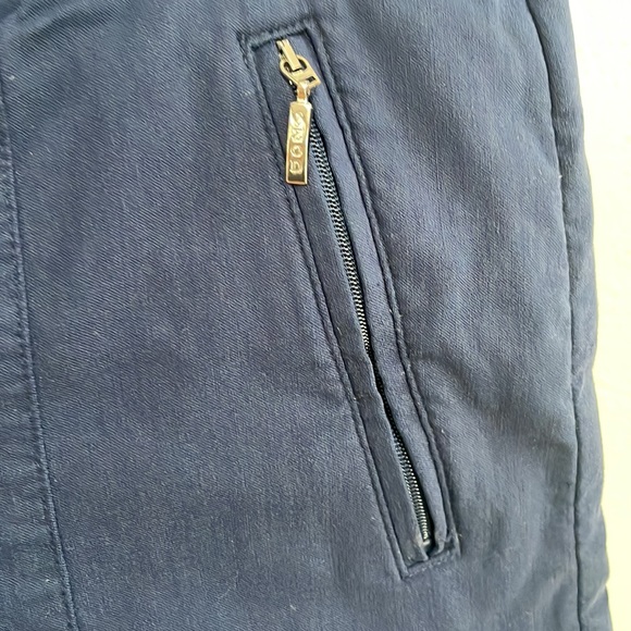 Izod Golf Shorts - Picture 3 of 4